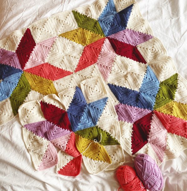 stargazer-crochet-blanket-patchwork-emma-varnam